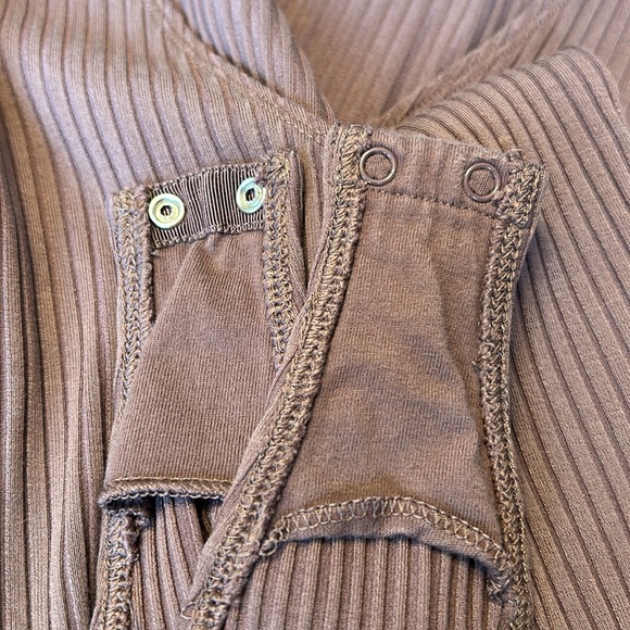 Aritzia Bodysuit - Picture 6 of 8